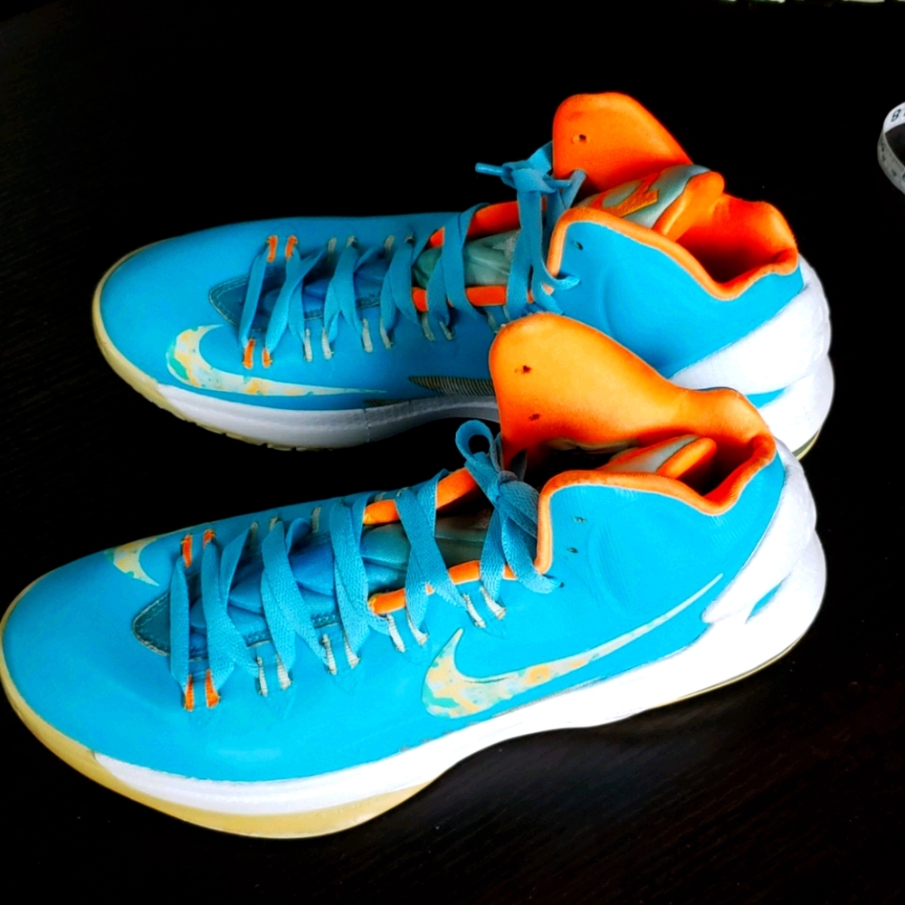 Nike shoes